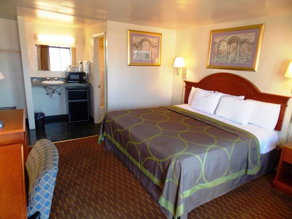 Americas Best Value Inn Eugene Bilik gambar